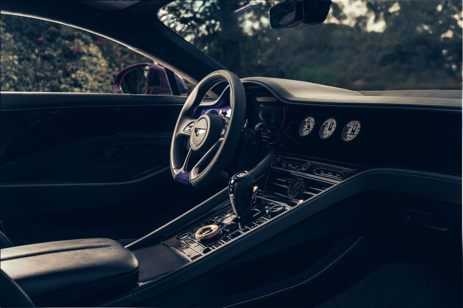 Bentley Batur - interior